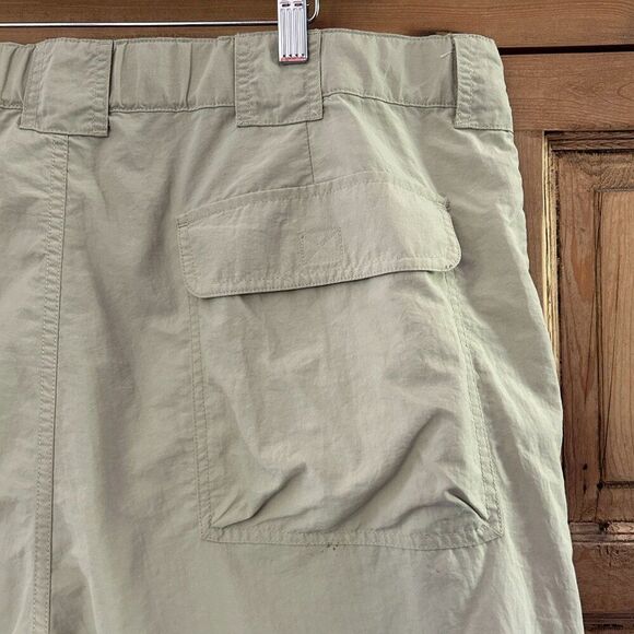 Duluth Trading Company XL x 32 Pants Convertable Shorts Khaki Straight Leg - Picture 11 of 16